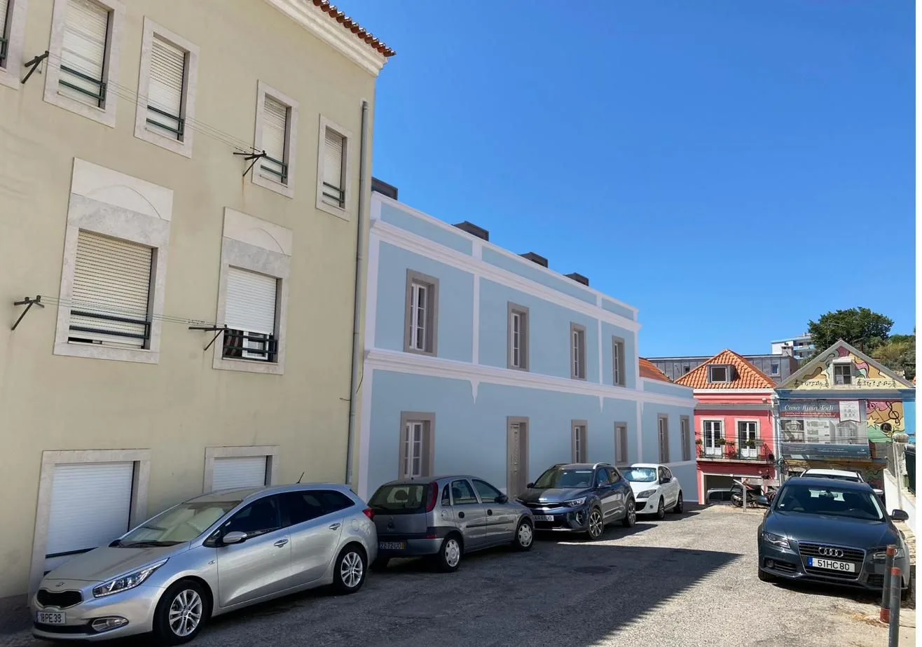 A fachada, vista da rua